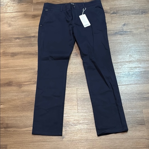 NWT Men's Everyday Slim Fit Chino Pants, Navy. Size 34 - Picture 2 of 5